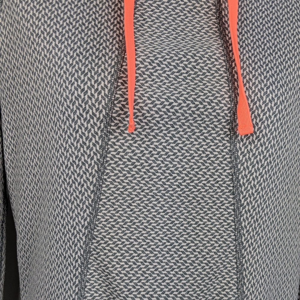 Avalanche Performance Layer Funnel Neck Pullover … - image 7